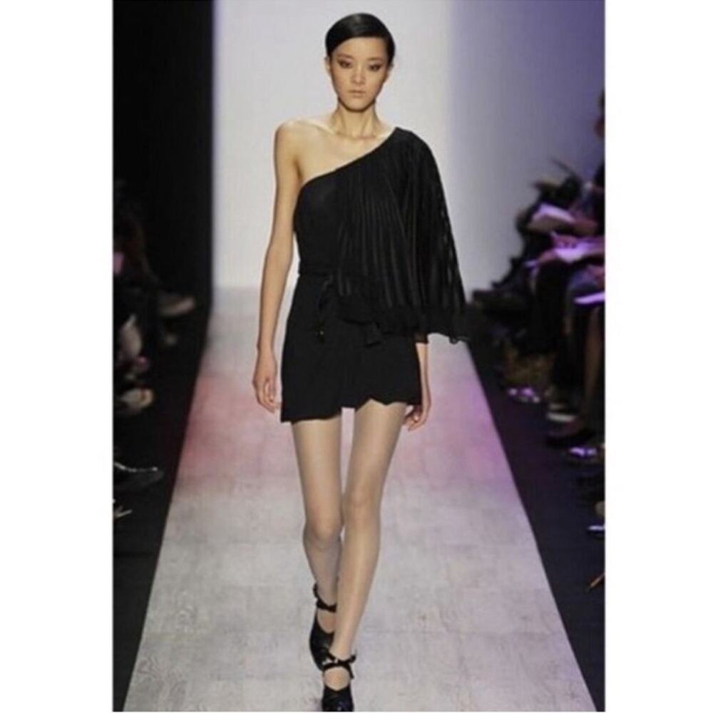 Bcbgmaxazria Runway Mini Black  Satin Dress One Shoulder Bell Sleeve Size 10